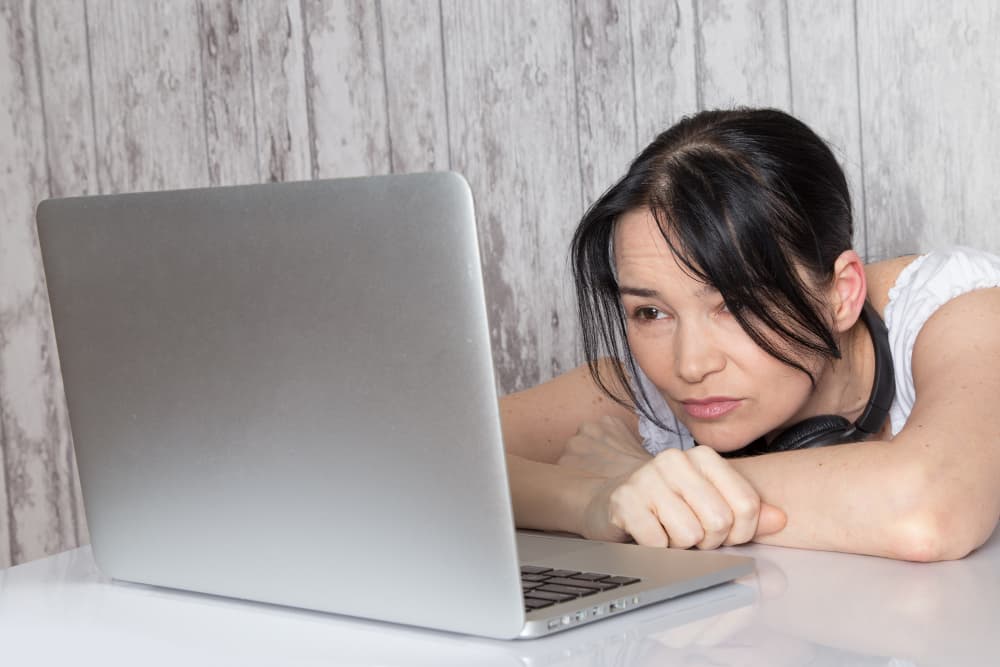 Jika 9 Hal Sederhana Ini Masih Membuat Anda Bingung, Besar Kemungkinan Masa Kecil Anda Tidak Mudah - Image