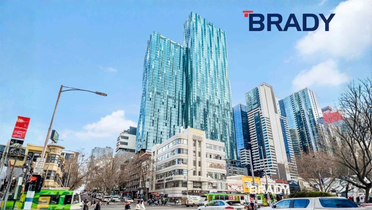 Banjir Promo dan Konsultasi Gratis! Brady Melbourne Property Group Hadir di Surabaya, Siap Gaet Investor Properti Jawa Timur - Image