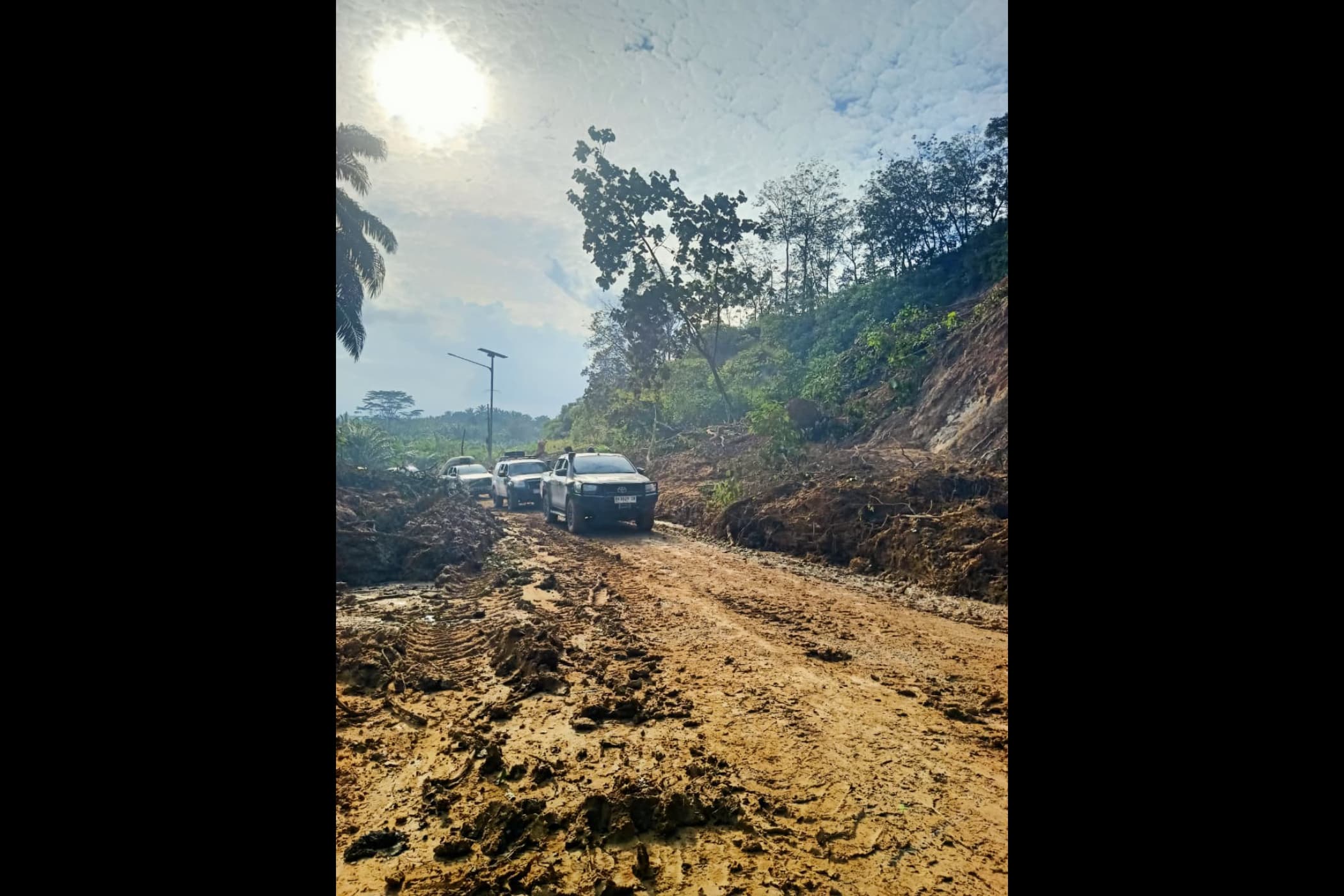 Bencana Banjir Besar di Aceh, Sumbar, dan Sumut Telan Nyaris Seribu Korban, BRR Aceh-Nias: Ini Lebih Dari Tsunami 2004 - Image