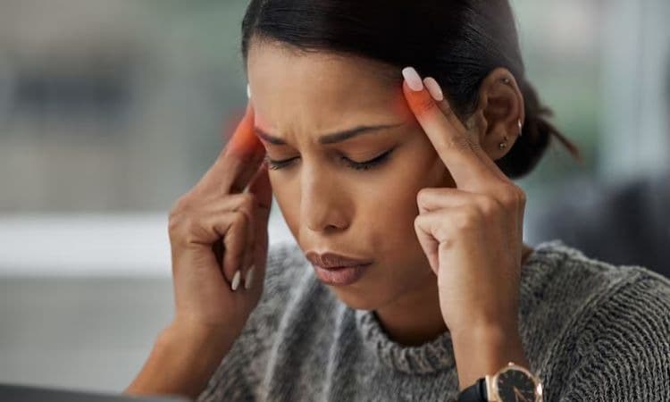 7 Tips Mengatasi Migrain Tanpa Obat, Jangan Salah Ngopi dengan Takaran Tepat Mampu Meredakan Beban dan Nyeri Kepala yang Tegang - Image