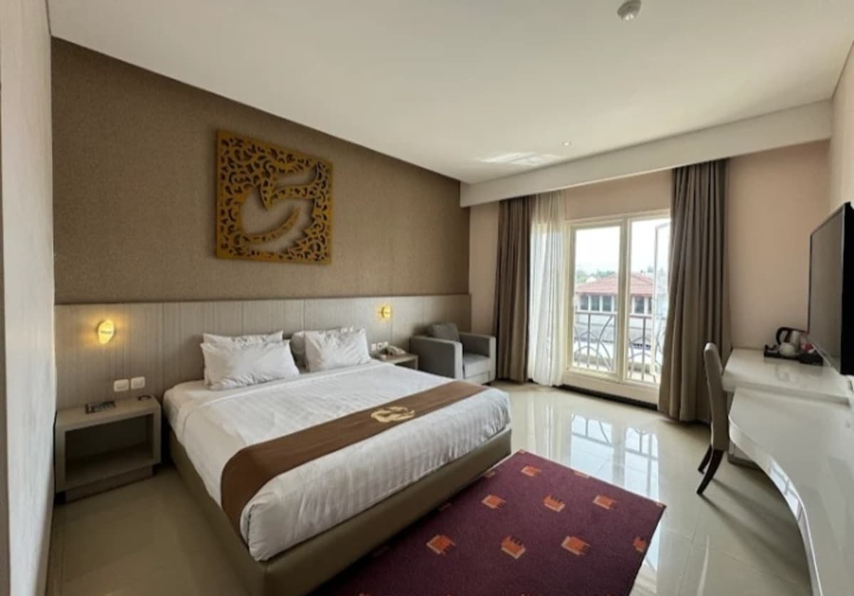Mau Liburan ke Malang? Inilah 4 Hotel Murah dan Nyaman Dekat Kayutangan, Harga Ada yang Mulai 200 Ribuan! - Image