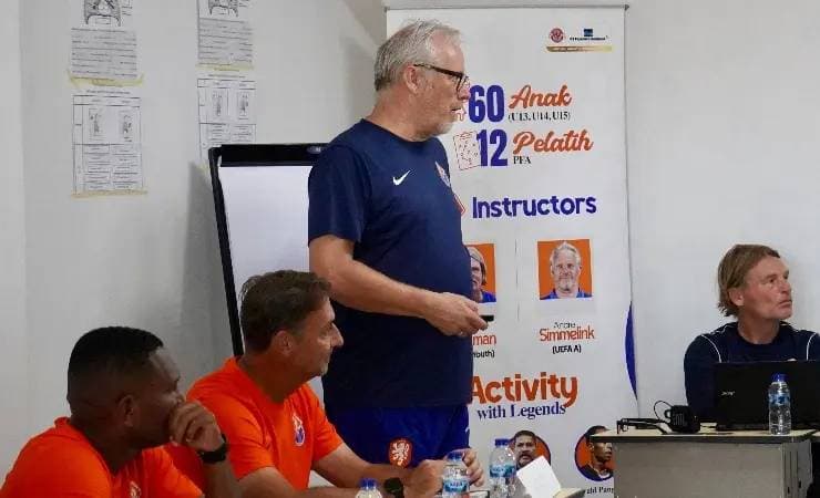 Gandeng KNVB, PTFI dan PSSI Berupaya Tingkatkan Kualitas Pelatih dan Siswa Papua Football Academy - Image