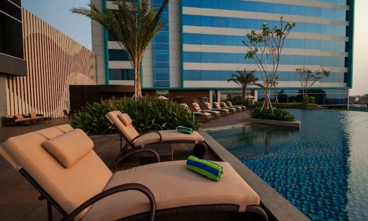 8 Hotel Mewah di Bekasi untuk Staycation Liburan Awal Tahun 2026: Suasana Nyaman, Fasilitas Lengkap dan Pelayanan Premium - Image