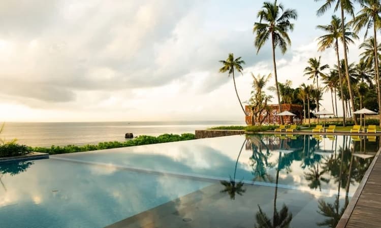 9 Hotel Mewah di Banyuwangi: Pilihan Staycation Nyaman dengan Panorama Alam dan Pantai - Image