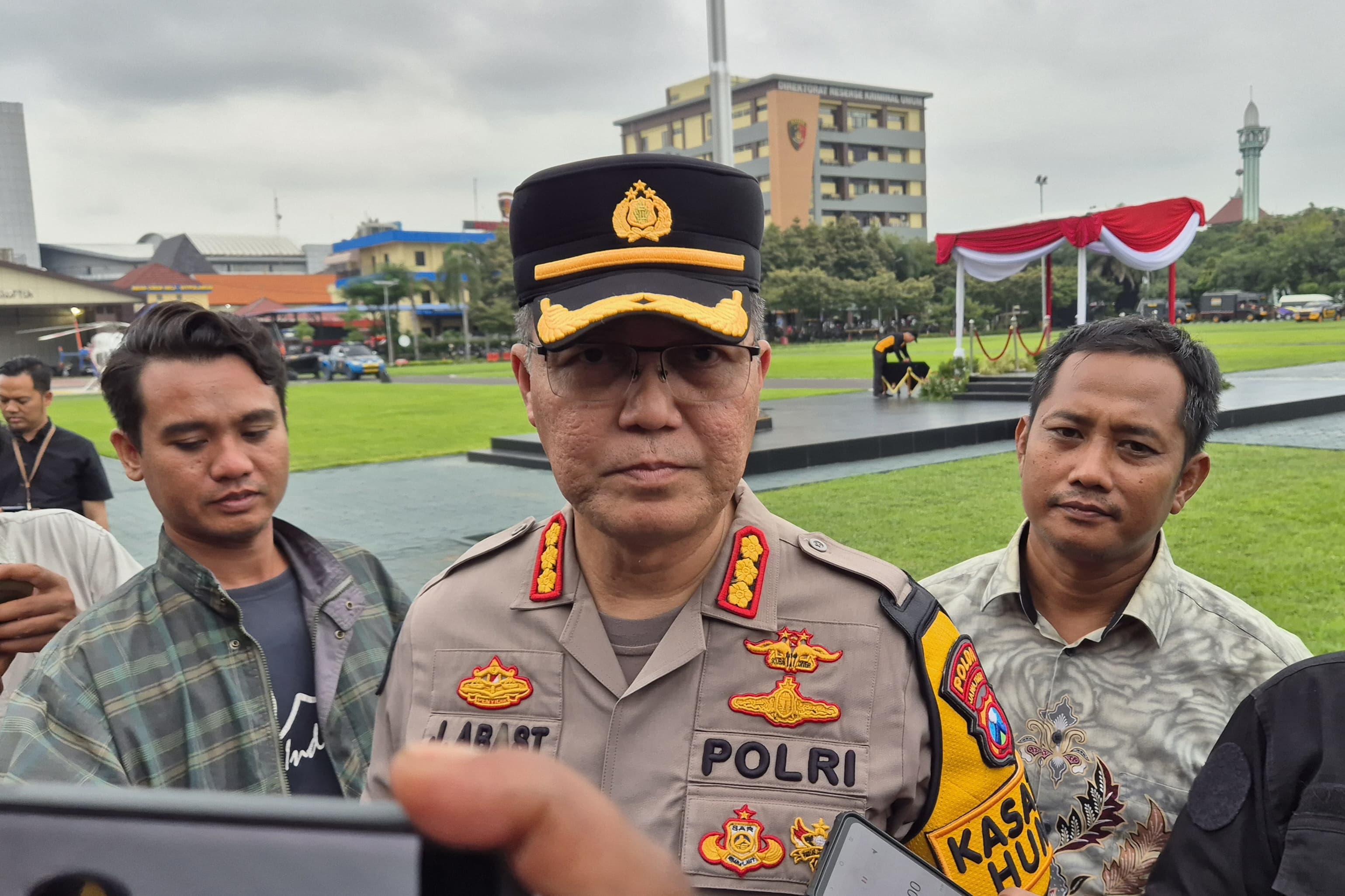 Tersangka Kasus Pengusiran Paksa Nenek Elina Bertambah Jadi 4 Orang, Apa Perannya? - Image