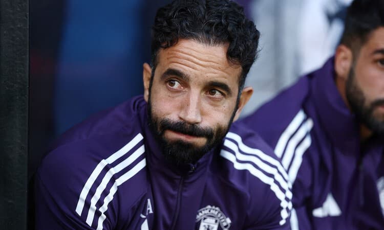 Ruben Amorim Tinggalkan Inggris, Eks Manchester United Pulang ke Portugal Pakai Jet Pribadi - Image