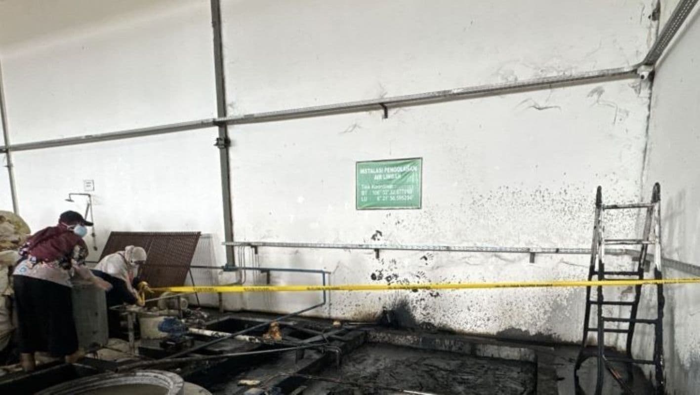 Pemkab Bogor Segel Pabrik Diduga Cemari Lingkungan di Parung Panjang - Image