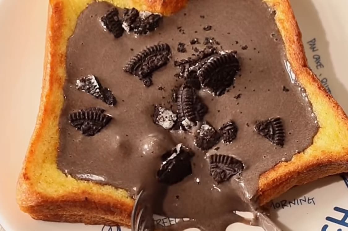 Resep Cookies & Cream Lava Toast, Camilan Manis Lumer yang Bikin Nagih - Image