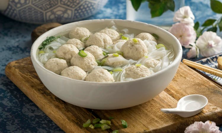 Top 9 Tempat Bakso Dekat Alun-alun Surabaya, dari Tetelan Sampai Mie Bakso Semua Ada! - Image