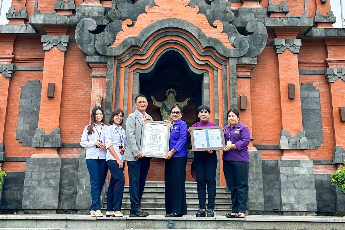 Lakukan Penilaian Kawasan Berkelanjutan, Sucofindo Apresiasi PIB College Dengan Platinum Greenship Neighborhood - Image