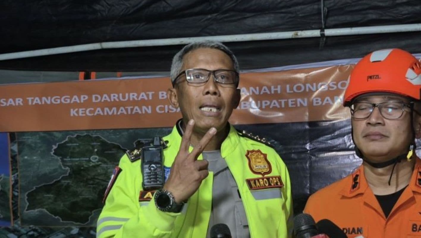 Polda Jabar Klarifikasi Data 108 Orang Hilang Dalam Longsor Cisarua - Image