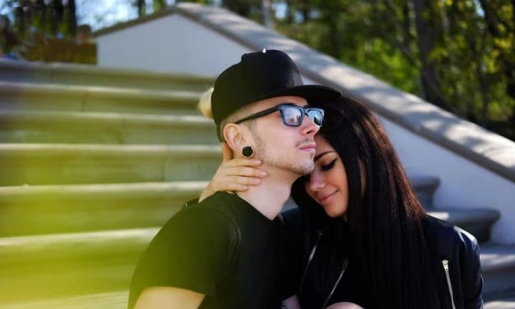 3 Zodiak yang Paling Tidak Tahan Jomblo, Selalu Punya Pemain Cadangan dalam Hubungan Asmara - Image