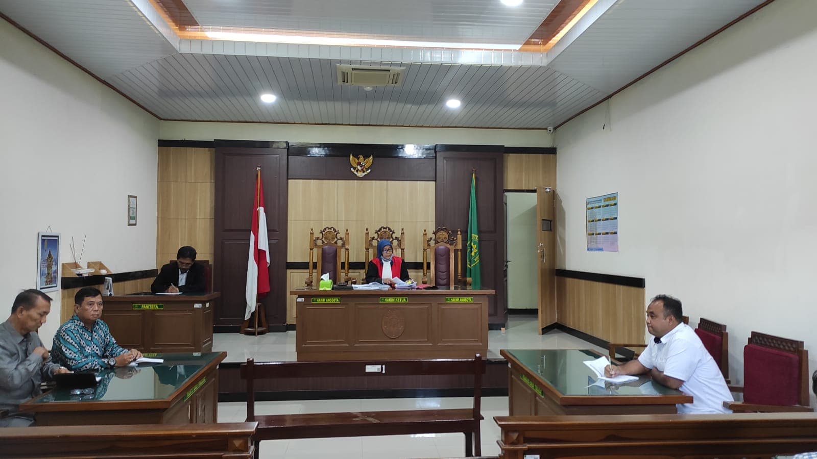 PN Gresik Tolak Gugatan Praperadilan Aplikator Mata Elang  - Image