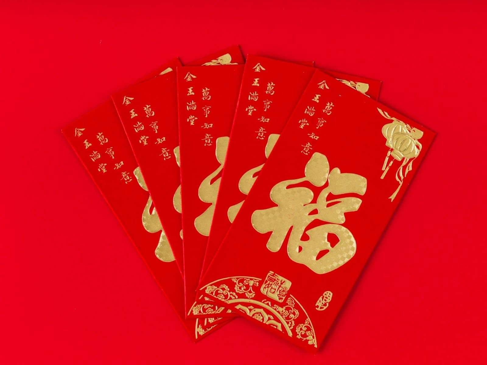 Siap Menyambut Imlek 2026! Kenali Makna dan Asal-usul Angpao, Amplop Merah Pembawa Berkah - Image