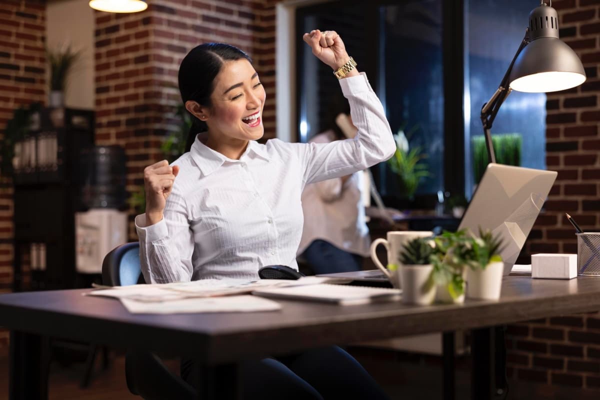 6 Zodiak Meroket ke Pucuk Kekuasaan di Tahun Kuda Api 2026, Energi Sukses dan Rezeki Melimpah - Image