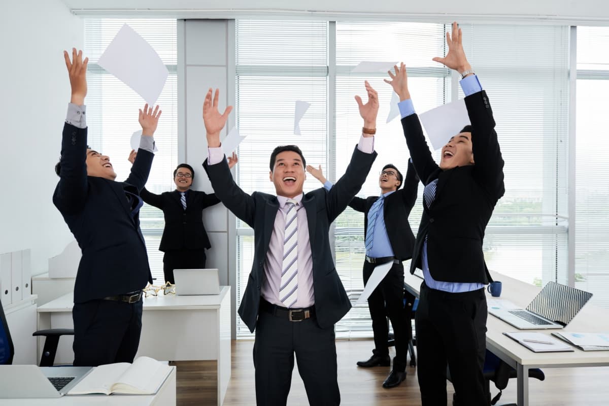 Libra hingga Scorpio Berpotensi Dapat Uang Kaget Pertengahan Bulan, Ini Sumber Rezekinya 6 Zodiak Penuh Kemenangan - Image