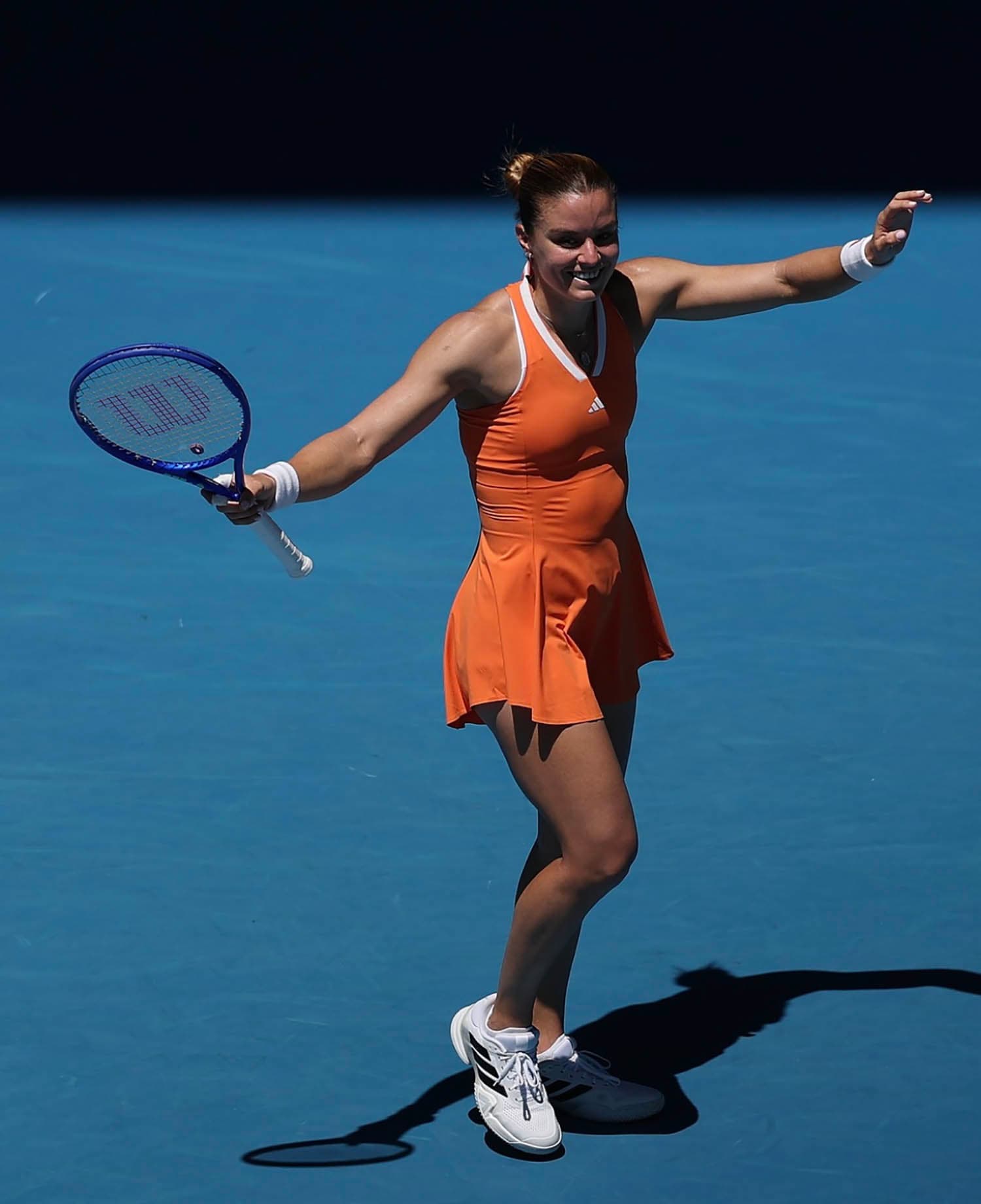 Maria Sakkari Hentikan Rekor 109-0 Iga Swiatek di Perempat Final Qatar Open 2026 - Image