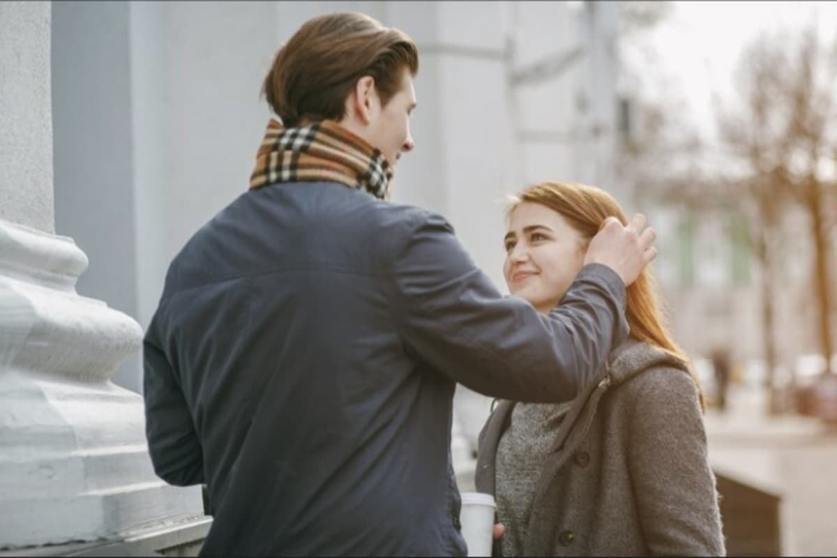 Bakal Diuji Perasaannya, 3 Zodiak Ini Paling Potensial Diajak Balikan oleh Mantan dalam Waktu Dekat - Image