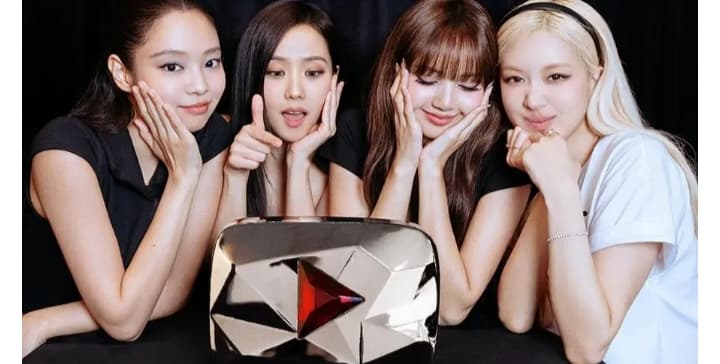 Selamat! BLACKPINK Dapatkan 100 Juta Subscriber di YouTube - Image