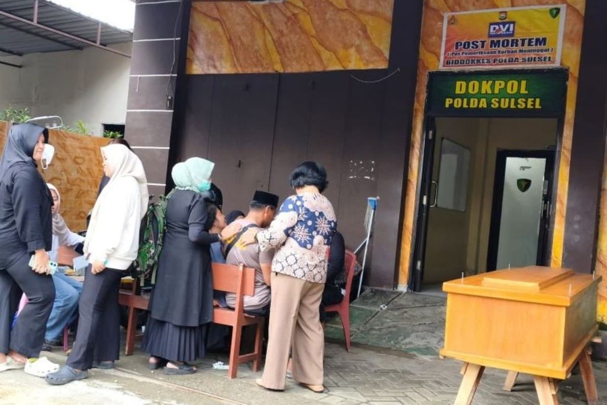 Polisi Muda Tewas Diduga Dianiaya Seniornya di Makassar  - Image