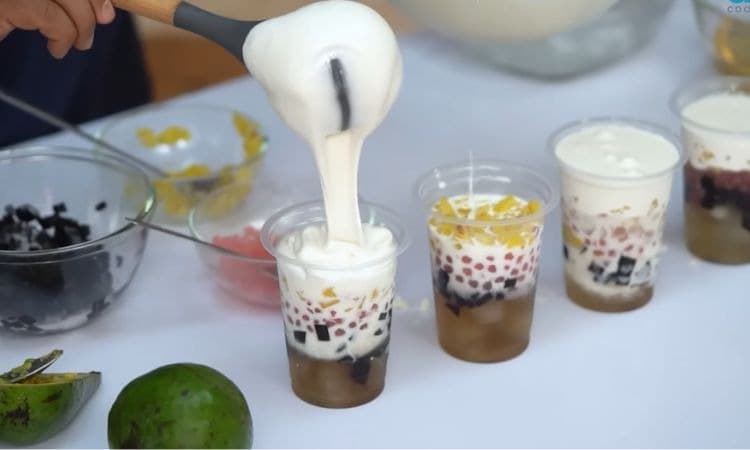 Bongkar Resep Es Teler Sultan yang Lagi Viral!, Bikin Buat Sendiri Lebih Puas,  Jadi Takjil Segar dan Creamy untuk Berbuka Puasa - Image