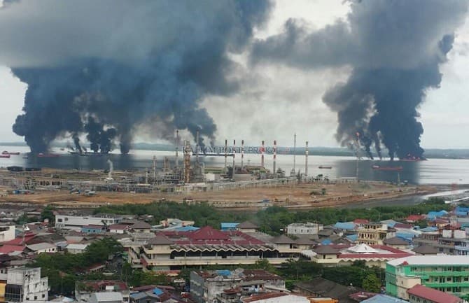 Enam Lembaga Negara Digugat - Image