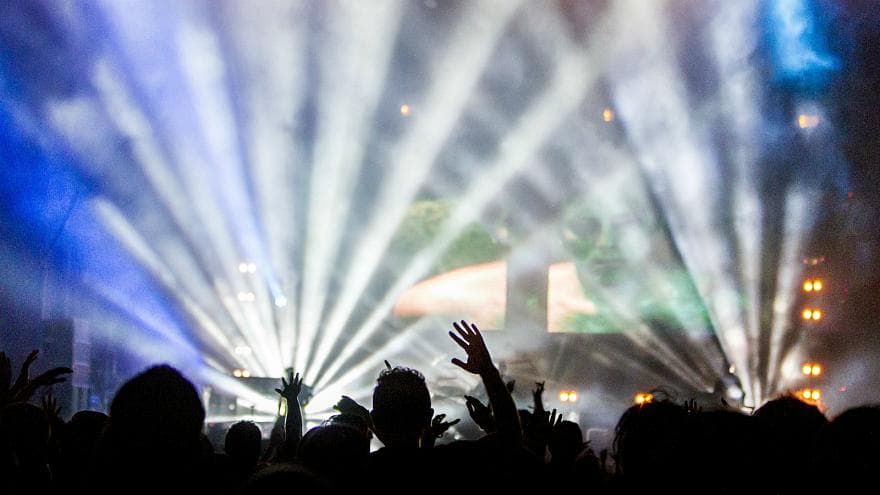 Diskotek dan Panti Pijat di Jakarta Wajib Tutup Selama Ramadhan 2026 - Image