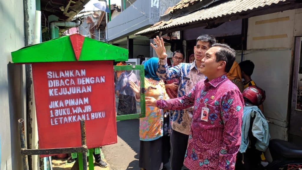 Permukiman Padat Penduduk Diubah Menjadi Kampung Literasi - Image