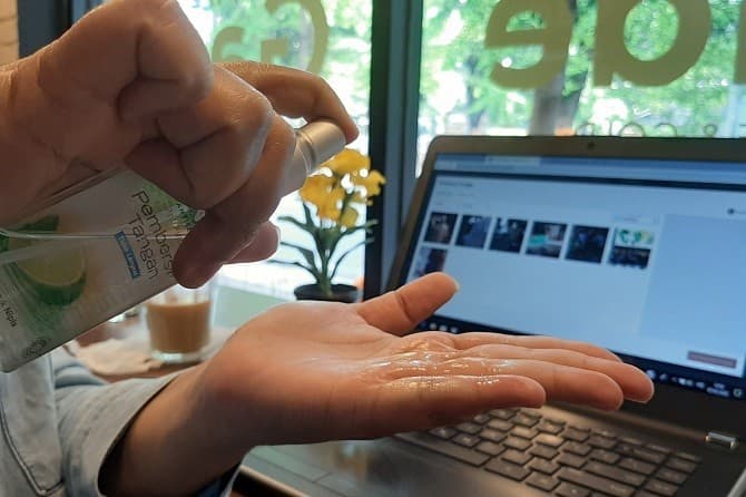Hand Sanitizer dengan Ekstrak Lidah Buaya Bisa Cegah Tangan Kering - Image