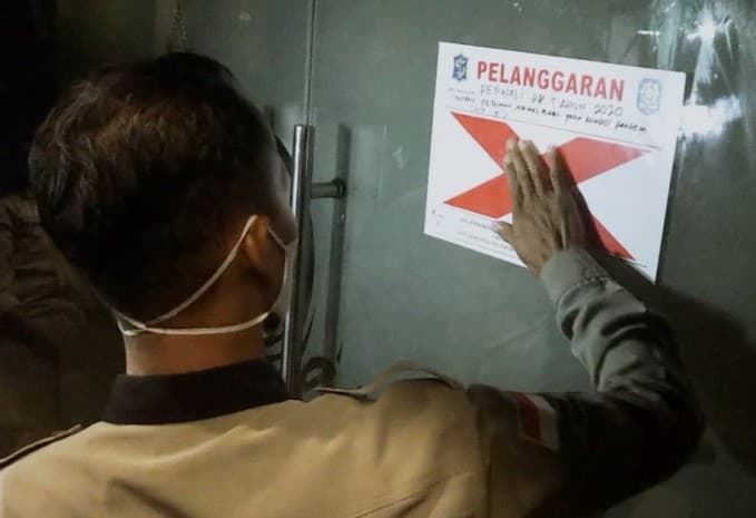 Tak Patuh Perwali, Tujuh Pengunjung RHU di Surabaya Dikenai Sanksi - Image