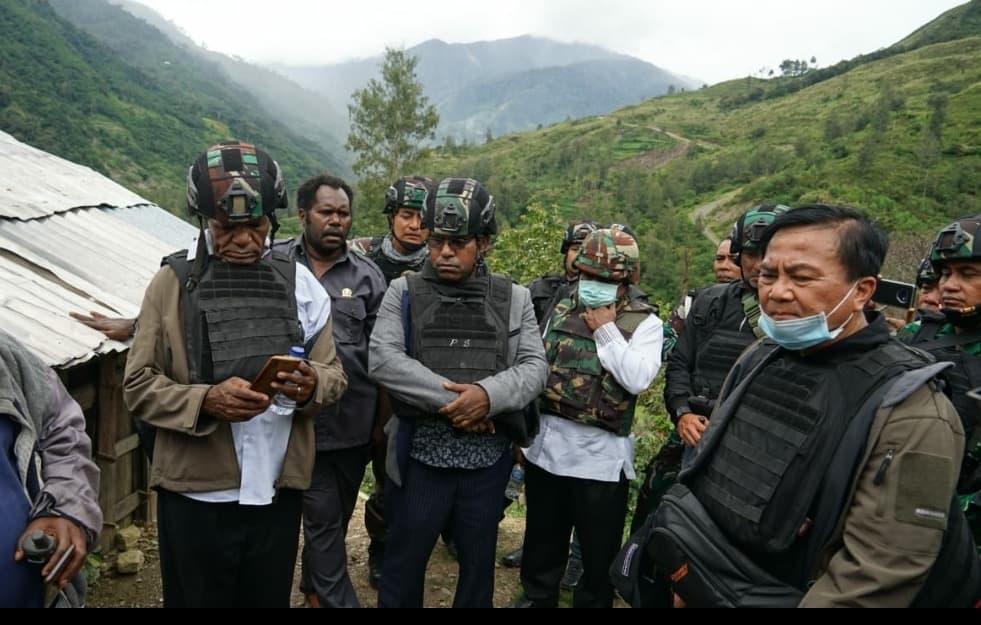 Usai Tembak Mati Guru dan Bakar Sekolah, KKSB Papua Diburu TNI-Polri - Image