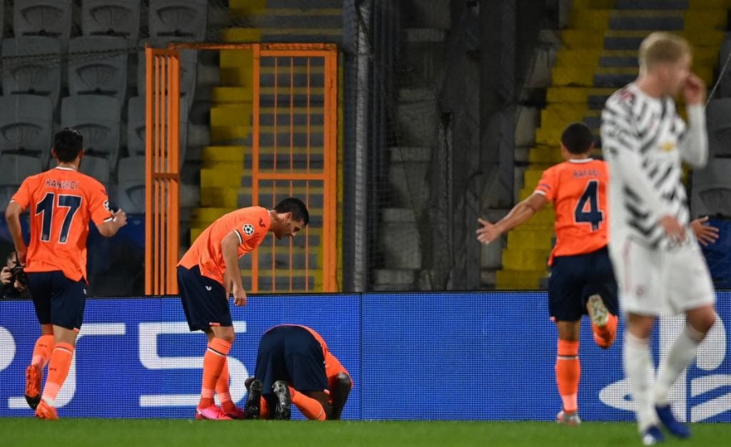 Kebobolan Akibat 10 Pemain United di Area Lawan, Solskjaer: Kami Lupa - Image