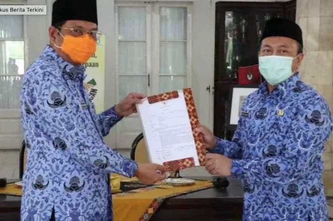 Baru Seminggu Menjabat, Taufik Pamit dari Posisi Bupati Indramayu - Image