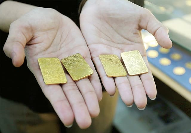 Terus Melambung di Tengah Tekanan Perekonomian, Harga Emas Kini Bertengger di Level Rp 1.671.000 Per Gram - Image