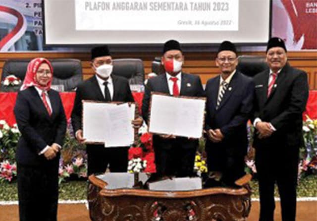 Gresik Tetap Fokus Kemiskinan, Banjir, dan Infrastruktur di 2023 - Image