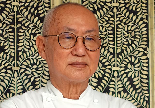  Mengenal 5 Chef dan Food Reviewer Legendaris Indonesia: Kenalkan Kuliner Tanah Air ke Dunia - Image