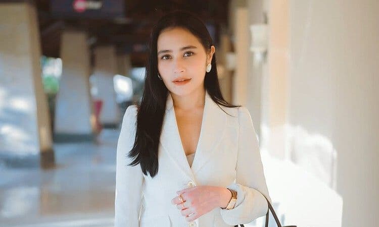 Alasan Prilly Latuconsina Mundur dari Sinemaku Pictures, Ingin Fokus Bangun Ruang Kreatif Baru secara Mandiri - Image