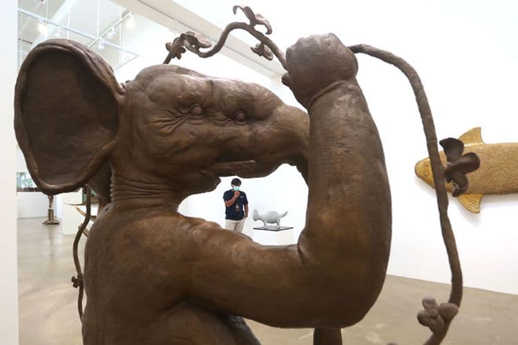 Unik, Artistik, dan Sarat Kritik - Image