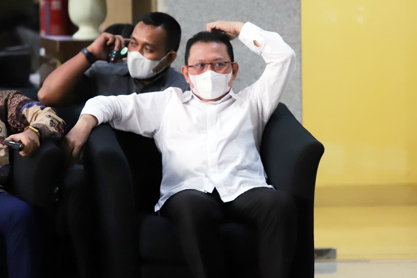 Sekretaris MA Hasbi Hasan diperiksa di KPK sebagai tersangka di Gedung Merah Putih Komisi Pemberantasan Korupsi (KPK), Jakarta, Rabu (24/5/2023). Komisi Pemberantasan Korupsi (KPK) memutuskan tidak menahan Sekretaris Mahkamah Agung (MA) Hasbi Hasan selaku - Image