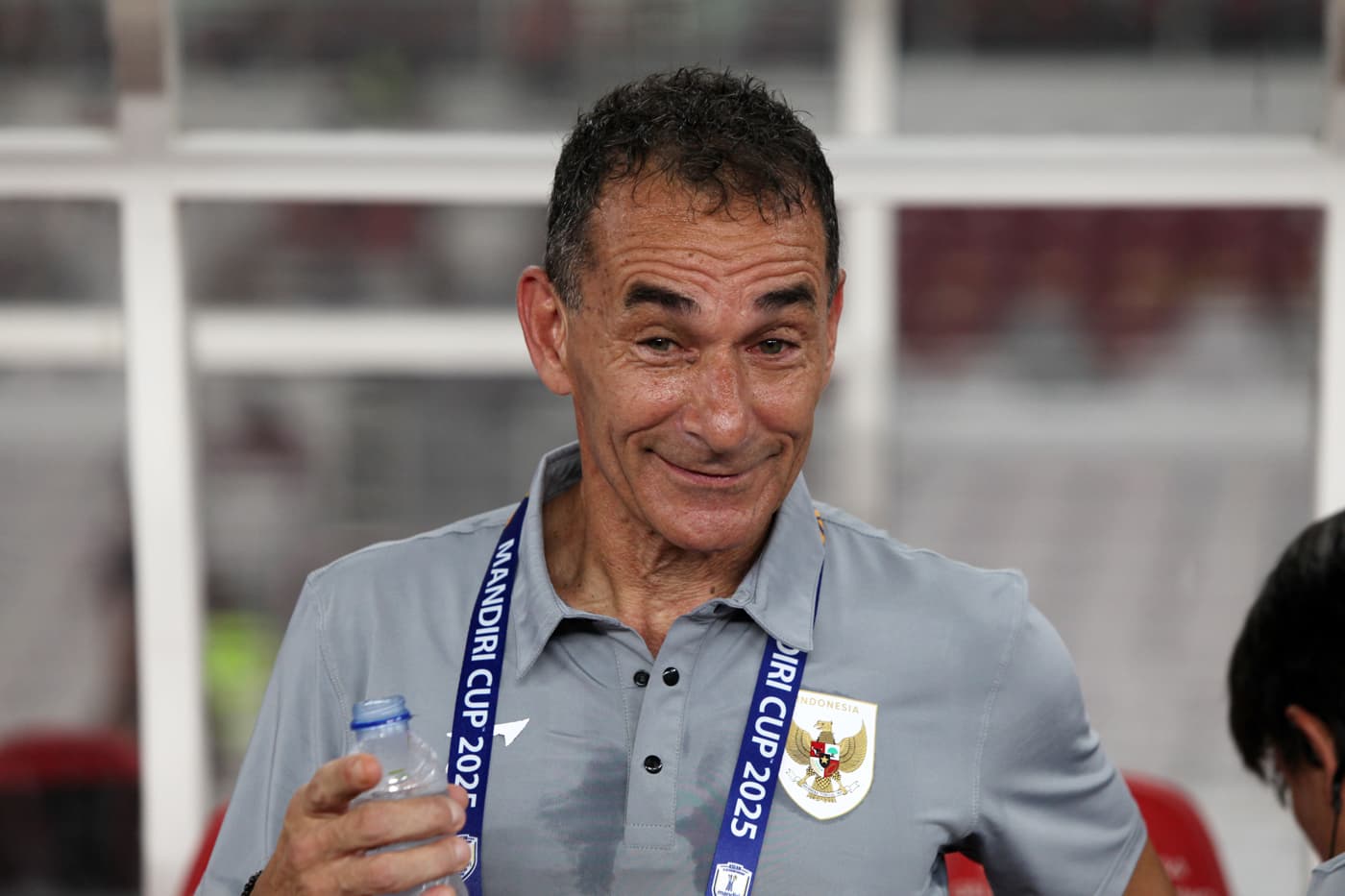 Pelatih Timnas Indonesia U-23, Gerald Vanenburg saat pertandingan melawan Timnas U23 Brunei Darussalam dalam pertandingan penyisihan Grup A Piala AFF U-23 2025 di Stadion Utama Gelora Bung Karno (SUGBK), Senayan, Jakarta, Selasa (15/7/2025). (Dery Ridwans - Image