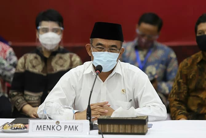 Menko PMK Muhadjir Effendy dalam konferensi pers Melindungi Indonesia dengan Rapid Test Buatan Anak Negeri di Kantor Kemenko PMK, Jakarta, Kamis (9/7/2020). Menteri Koordinator Pembangunan Manusia dan Kebudayaan (PMK), Muhadjir Effendy, menyatakan kualita - Image