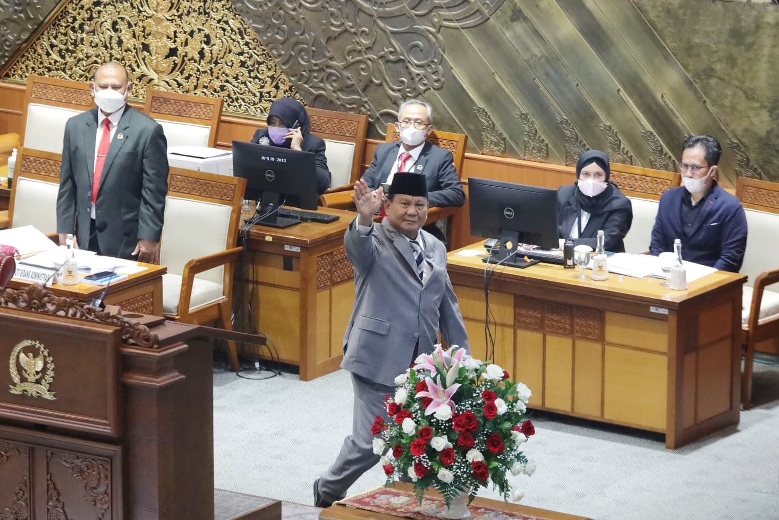 Menteri Pertahanan Prabowo menyampaikan laporan pemerintah terkait RUU pengesahan perjanjian pertahanan Rapat Paripurna DPR ke-11 masa persidangan II tahun 2022-2023 di Kompleks Parlemen, Senayan, Jakarta, Selasa (6/12/2022). Dalam rapat paripurna tersebu - Image